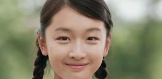 给孩子起名字的美女明星