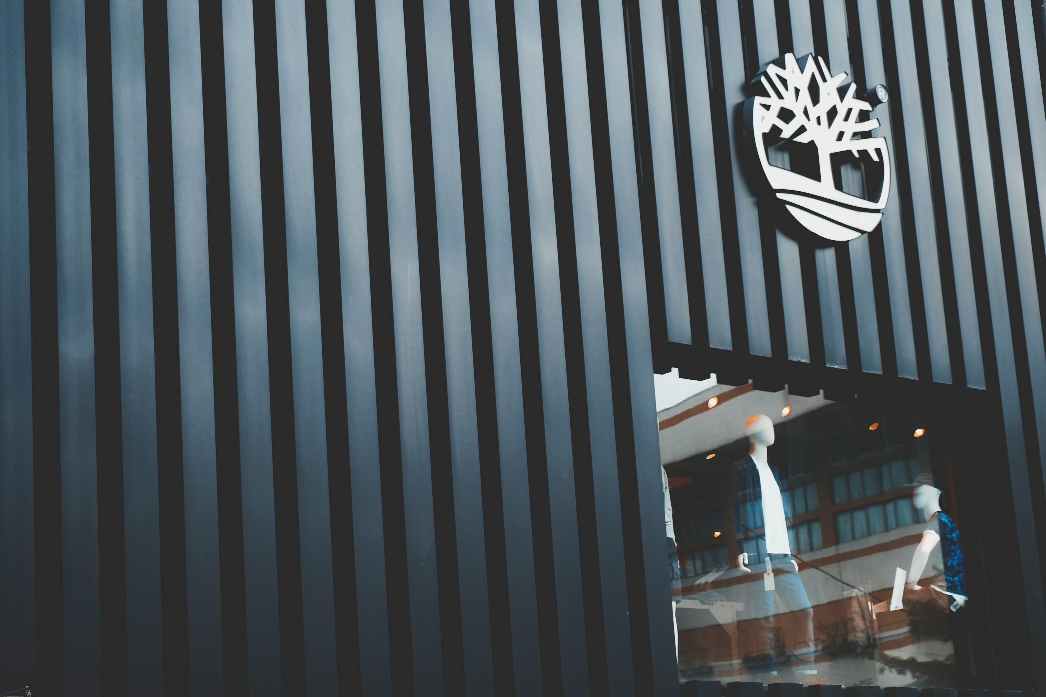 打造品牌魅力，店名Logo设计的艺术与策略